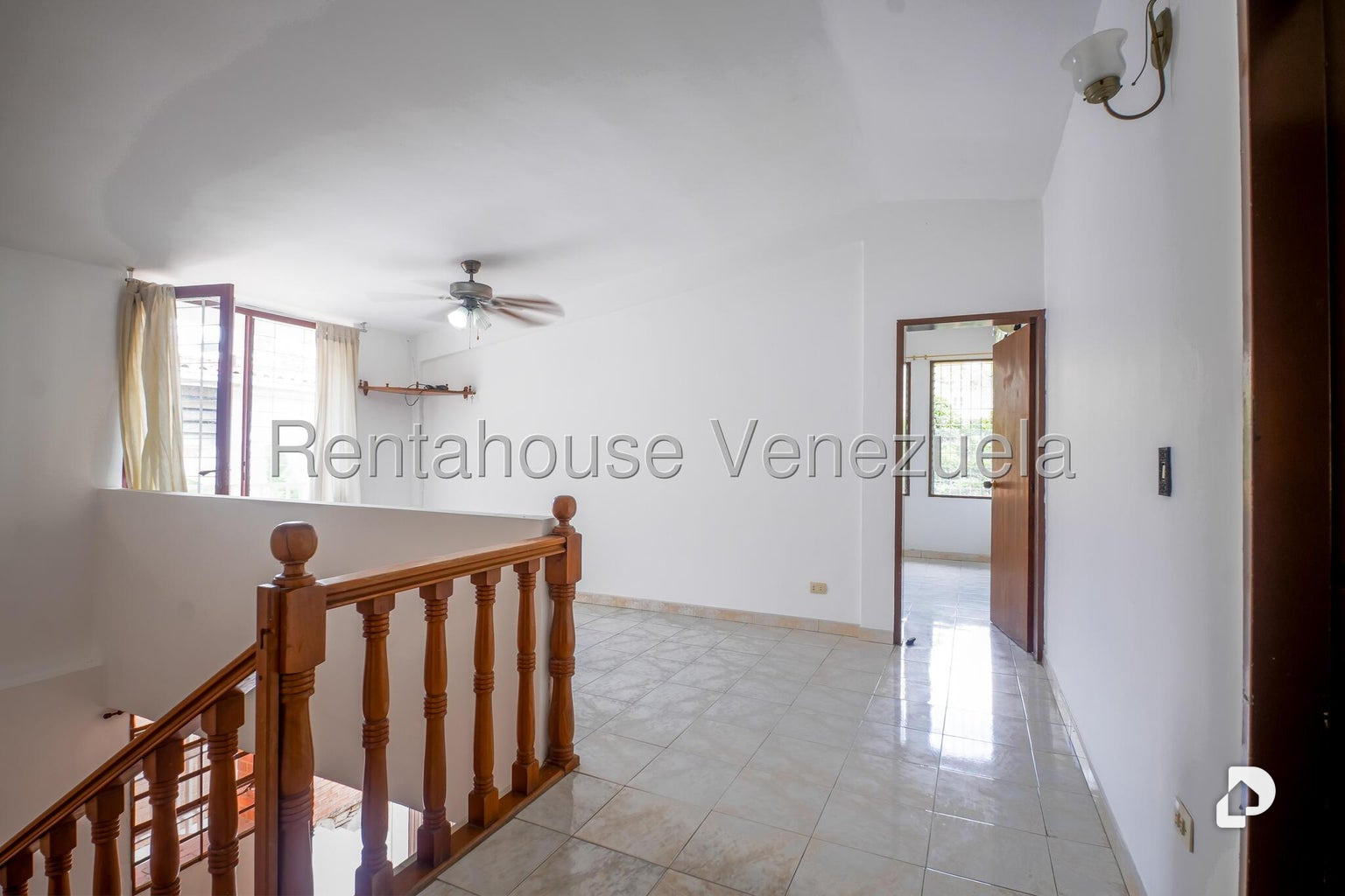 Casa en Santa Fe Norte, Caracas – 12