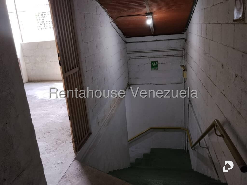 Local comercial en Prado de María, Caracas