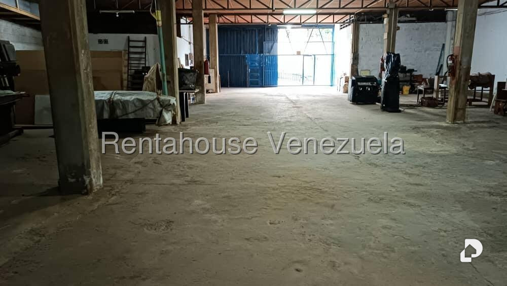 Local comercial en Prado de María, Caracas