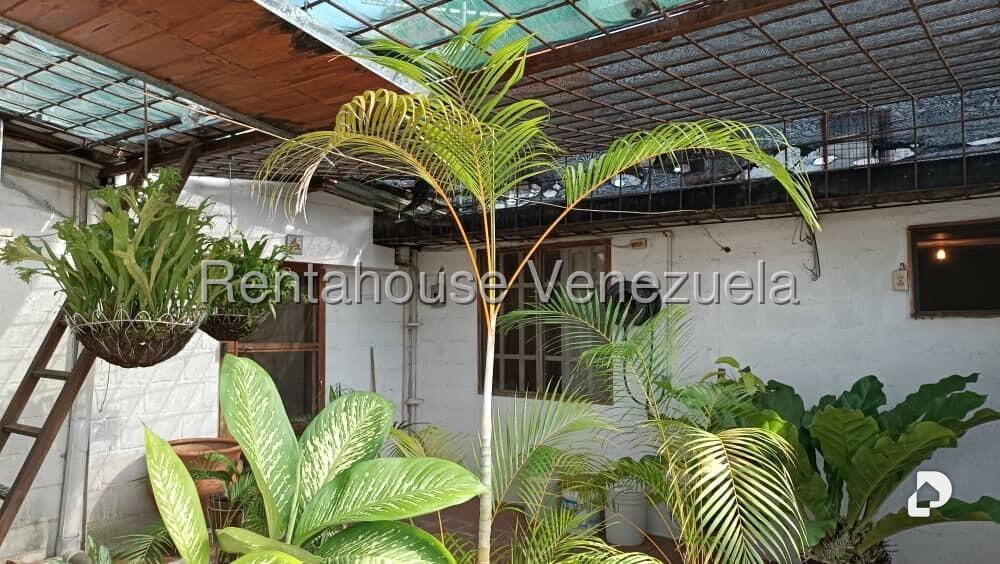 Local comercial en Prado de María, Caracas