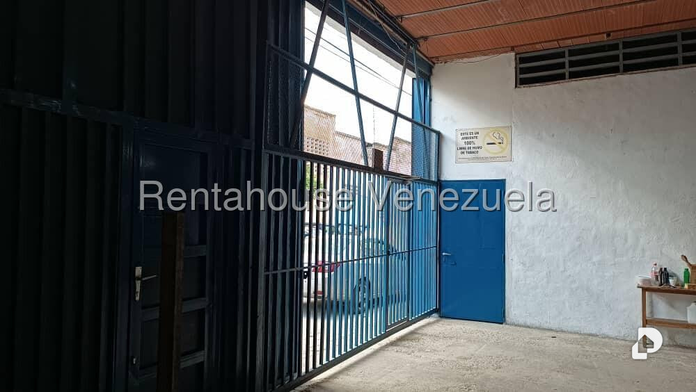 Local comercial en Prado de María, Caracas