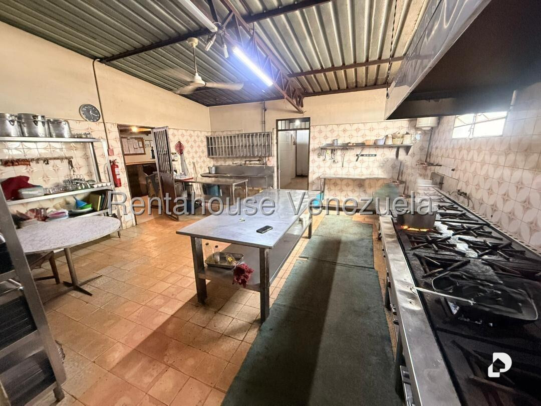 Local comercial en Hoyo de la Puerta, Caracas – 12