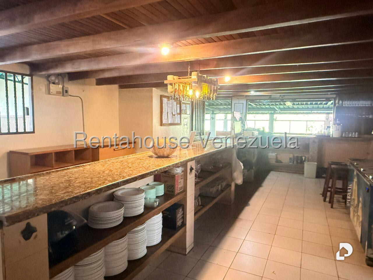 Local comercial en Hoyo de la Puerta, Caracas – 10
