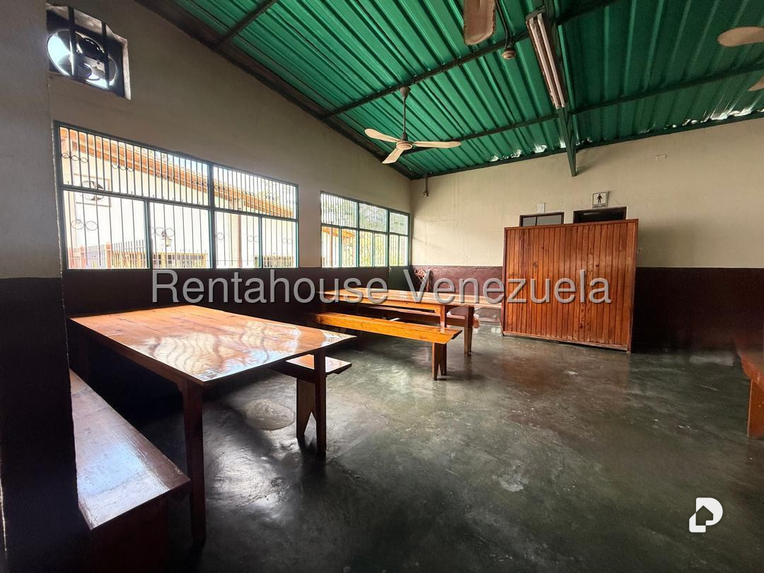 Local comercial en Hoyo de la Puerta, Caracas – 6