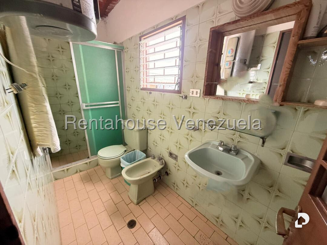 Local comercial en Hoyo de la Puerta, Caracas – 25