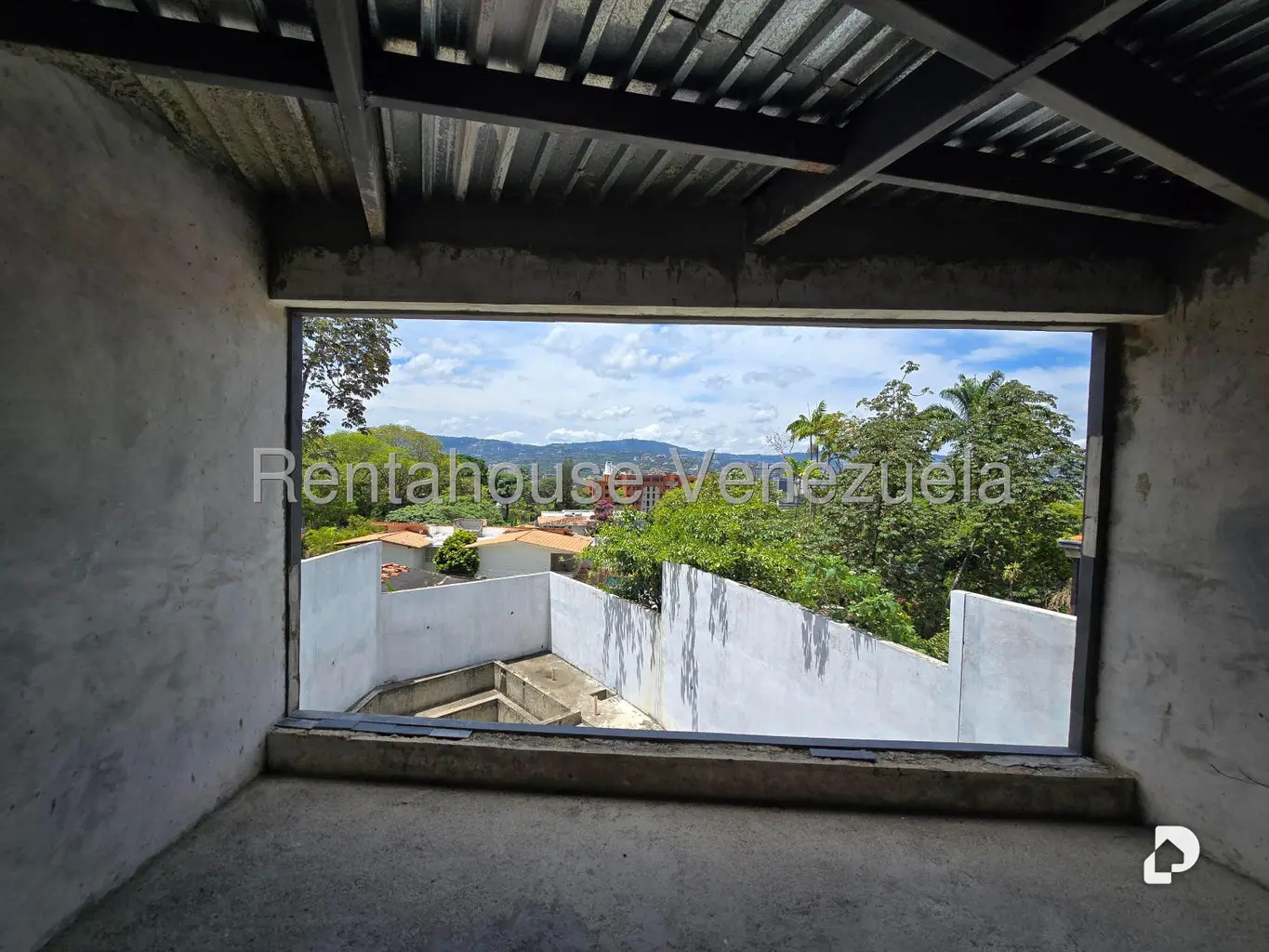 Casa en Altamira, Caracas – 17
