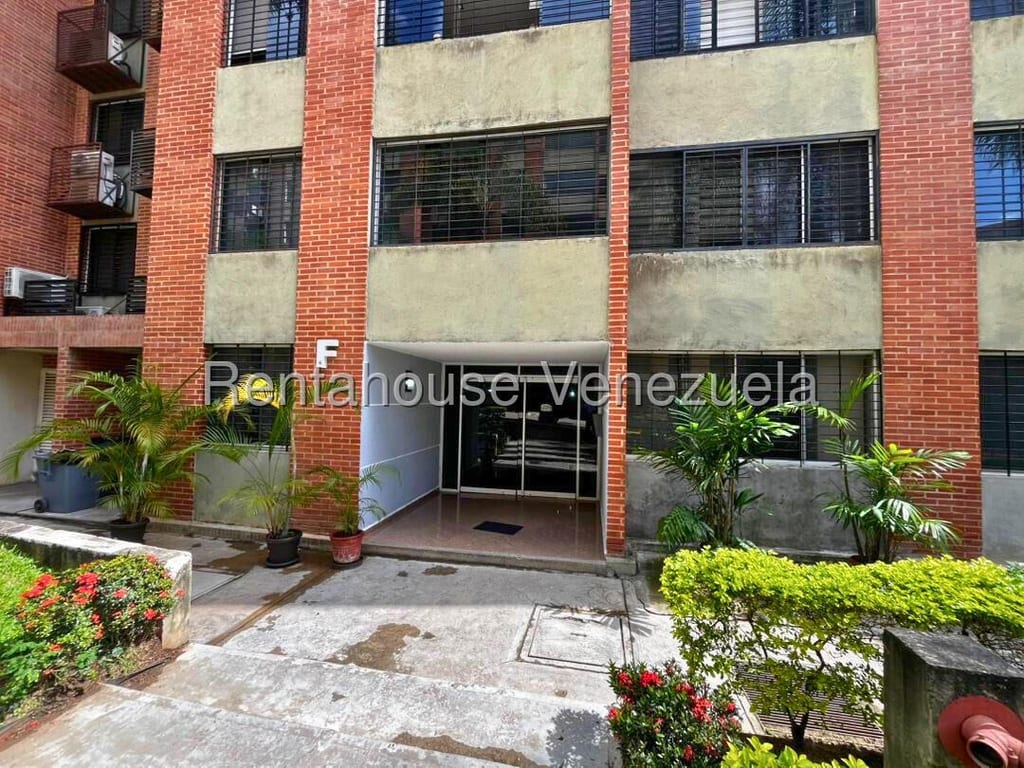 Apartment in Los Naranjos Humboldt, Caracas - 1