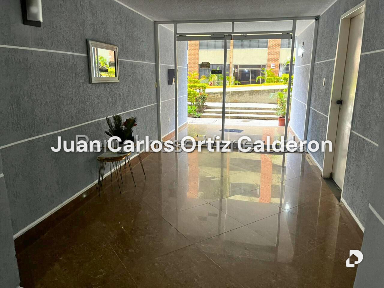 Apartamento en Los Naranjos Humboldt, Caracas – 2