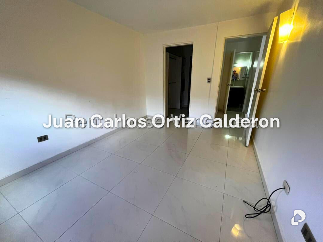 Apartamento en Los Naranjos Humboldt, Caracas – 8