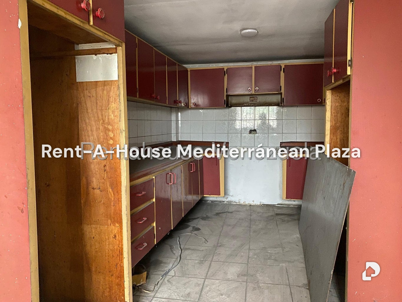 Local comercial en Centro, Valencia – 28