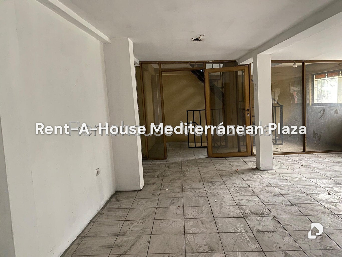 Local comercial en Centro, Valencia – 29