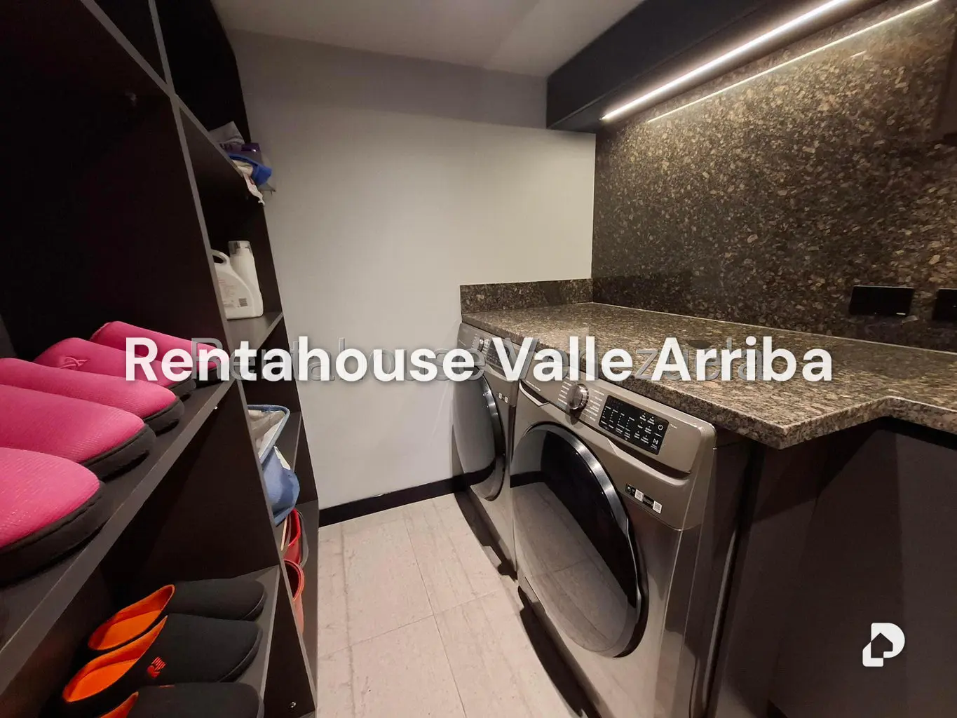 Apartamento en El Rosal, Caracas – 17