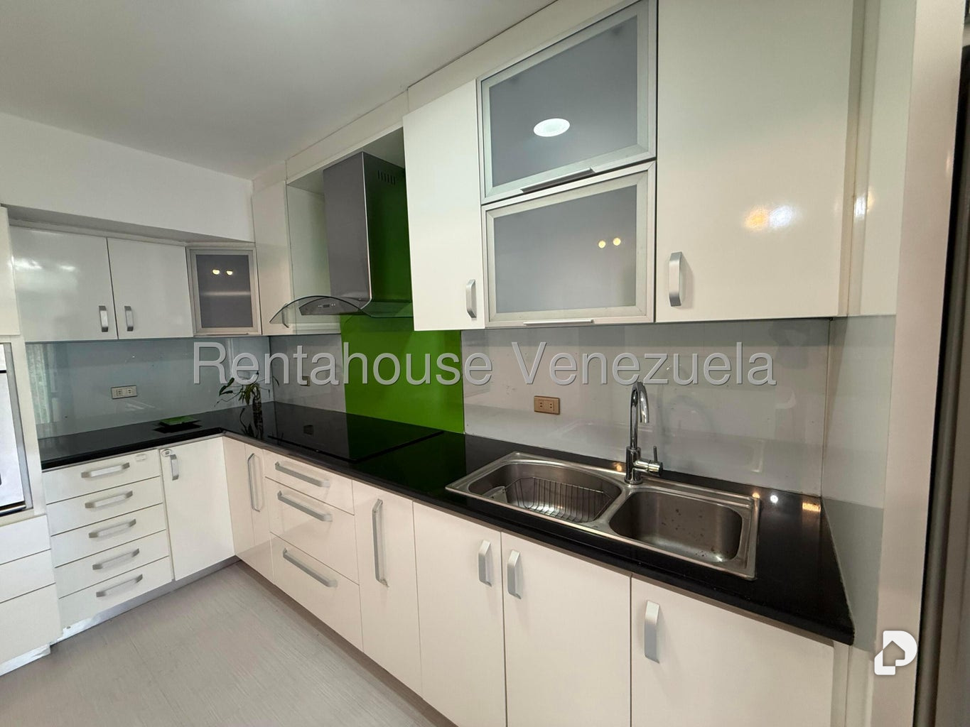 Apartamento en El Cigarral, Caracas – 17