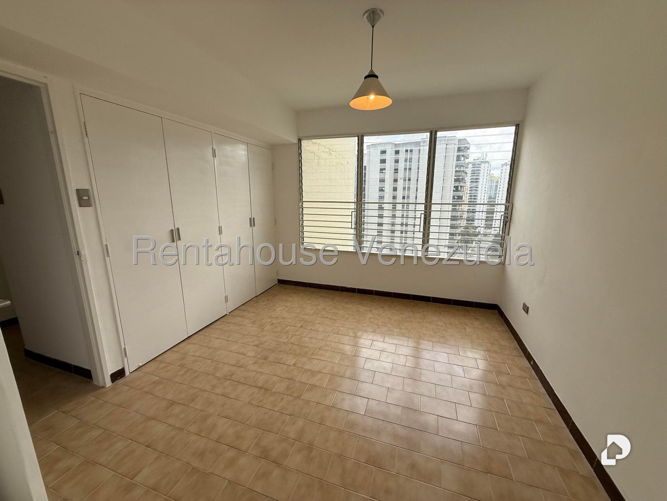 Apartamento en El Cigarral, Caracas – 24