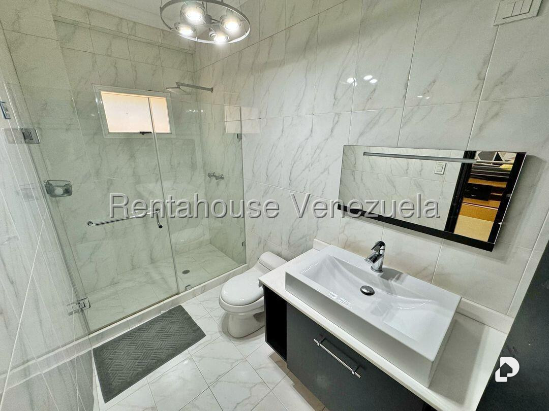 House in Los Naranjos (del Cafetal), Caracas – 30