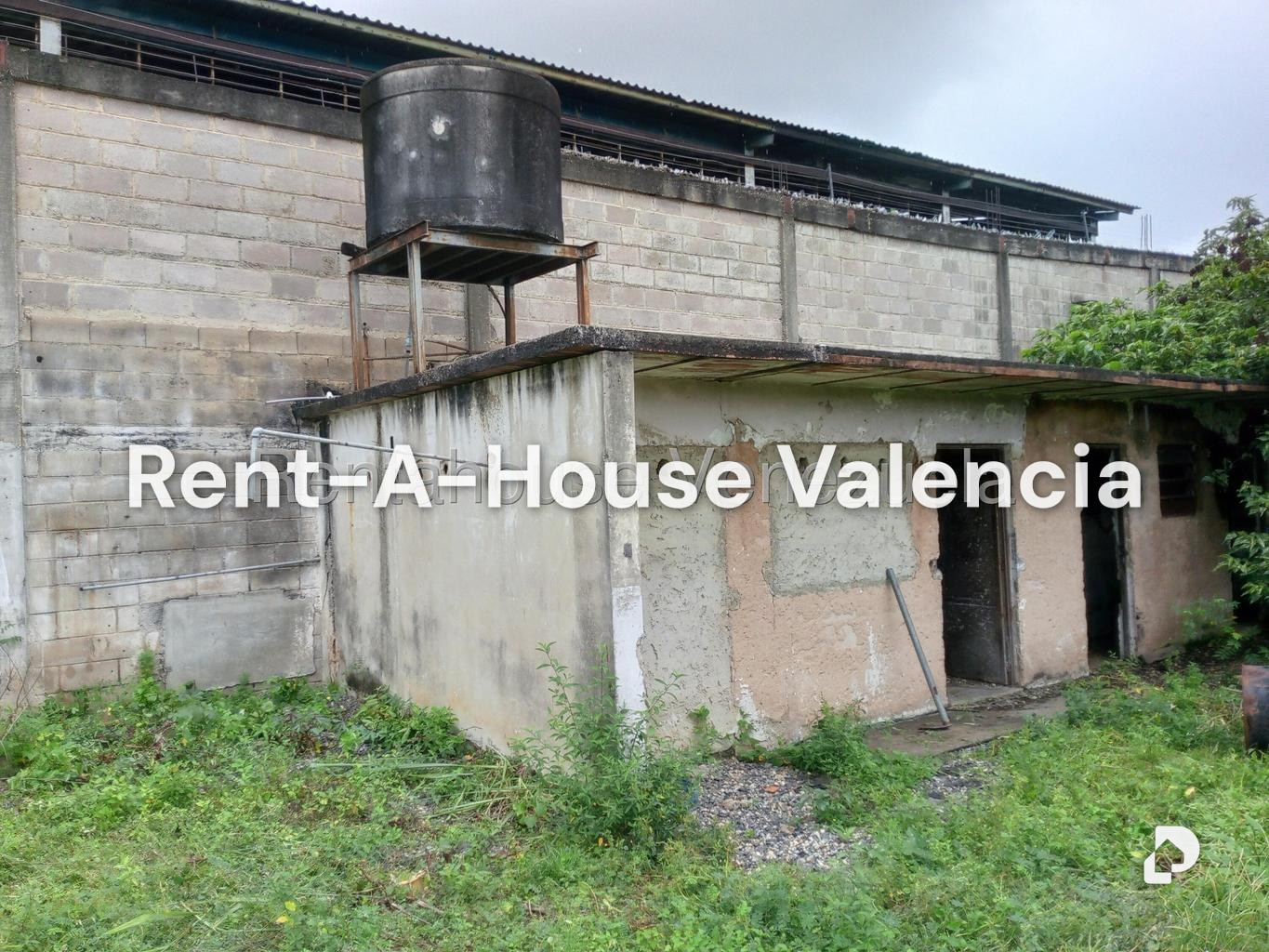 Local comercial en Lizandro Alvarado, Valencia – 16