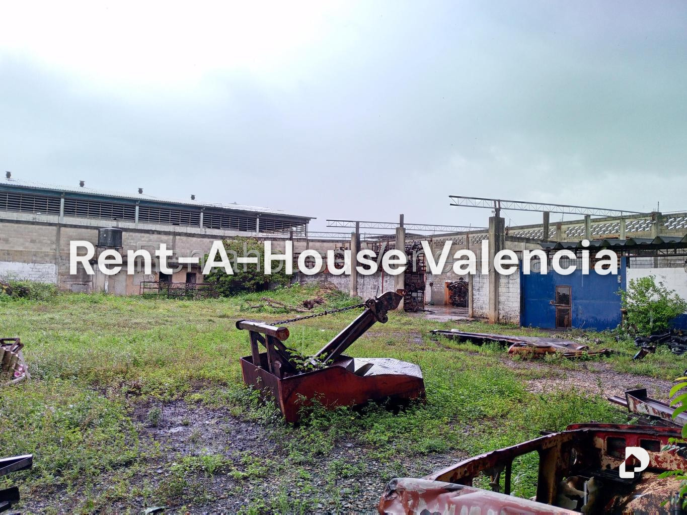 Local comercial en Lizandro Alvarado, Valencia – 11