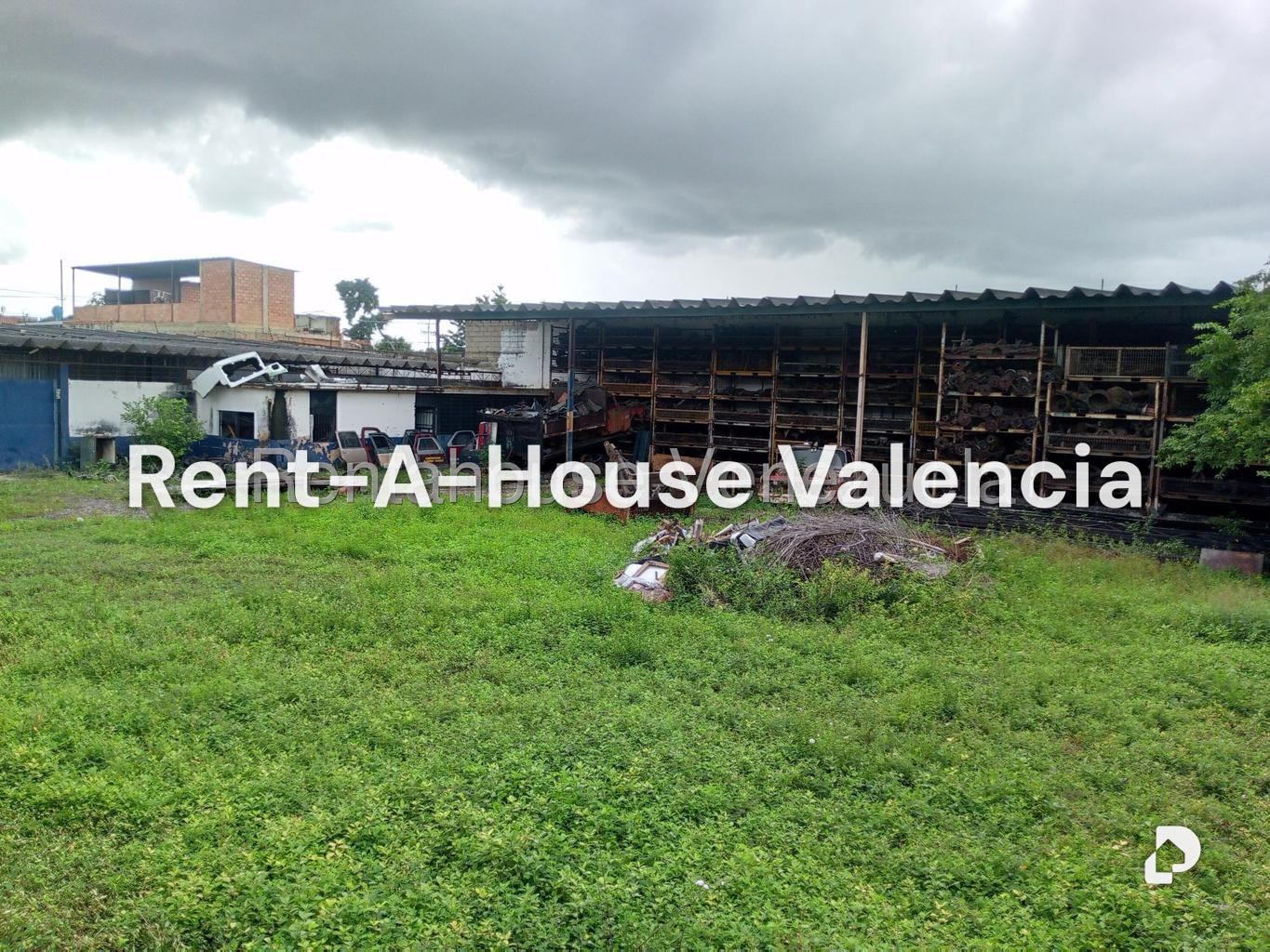 Local comercial en Lizandro Alvarado, Valencia – 5