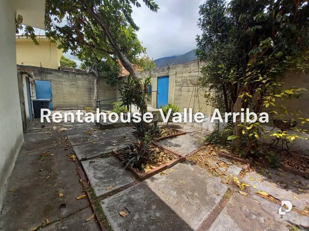 Land in Santa Eduvigis, Caracas – 11