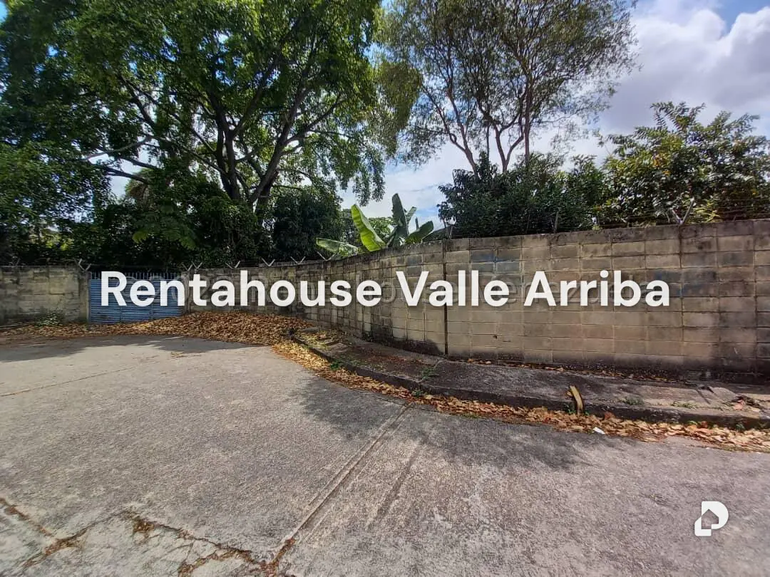 Land in Santa Eduvigis, Caracas – 9
