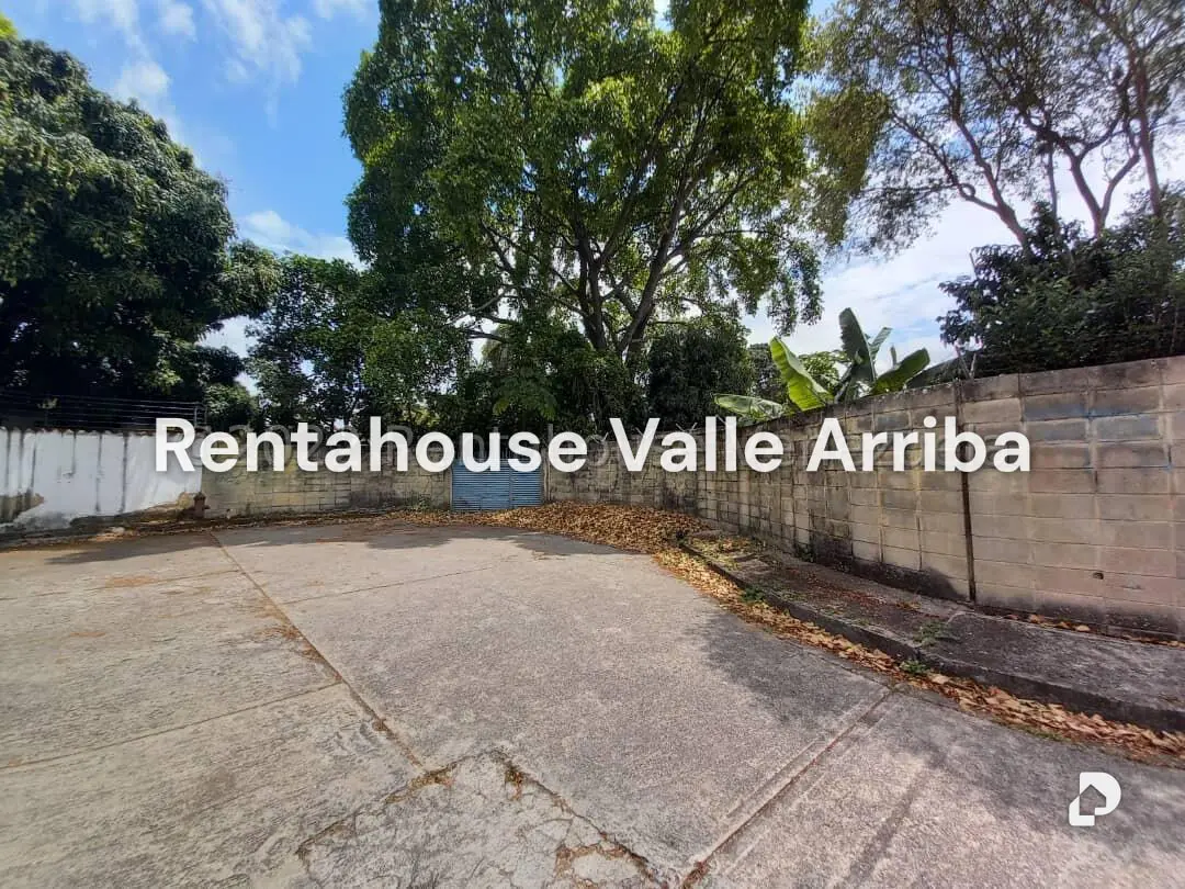 Land in Santa Eduvigis, Caracas – 8