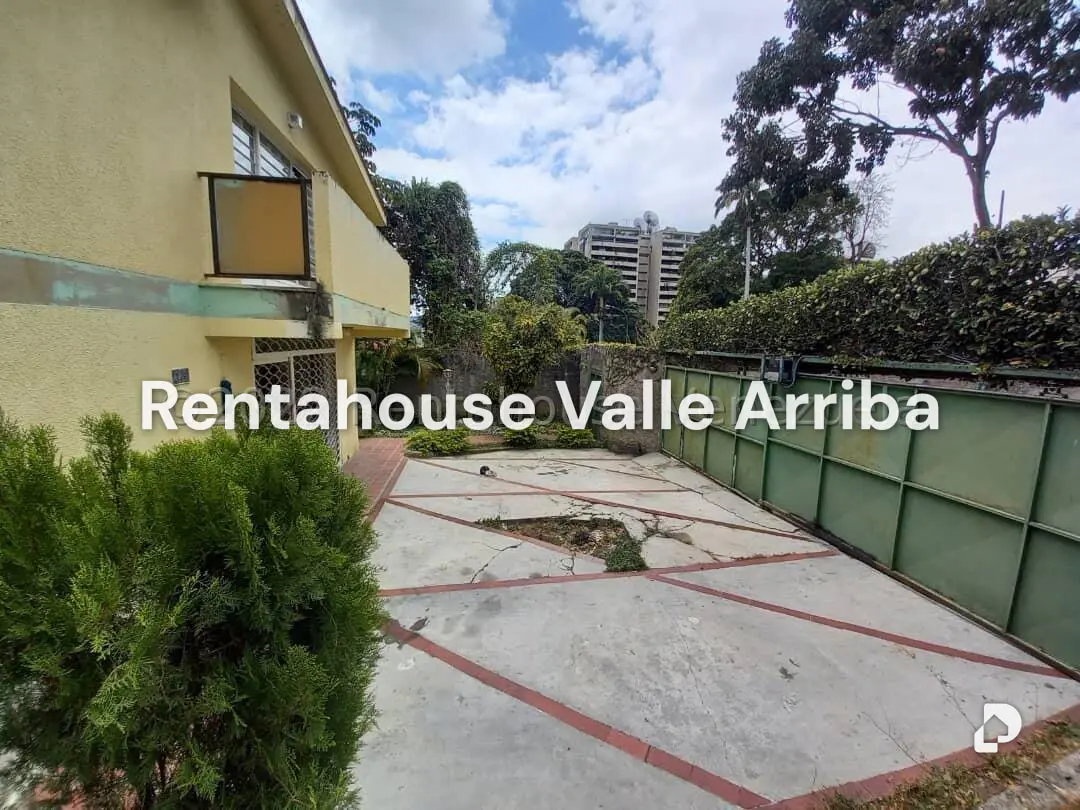 Land in Santa Eduvigis, Caracas – 12