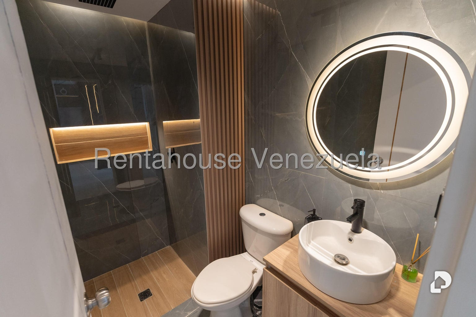 Apartamento en Colinas de La Tahona, Caracas – 23