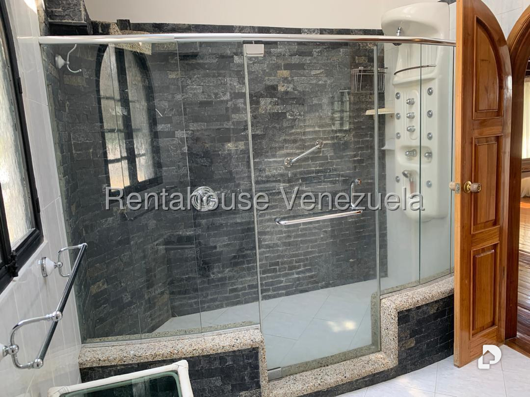 Casa en Los Naranjos (del Cafetal), Caracas – 18