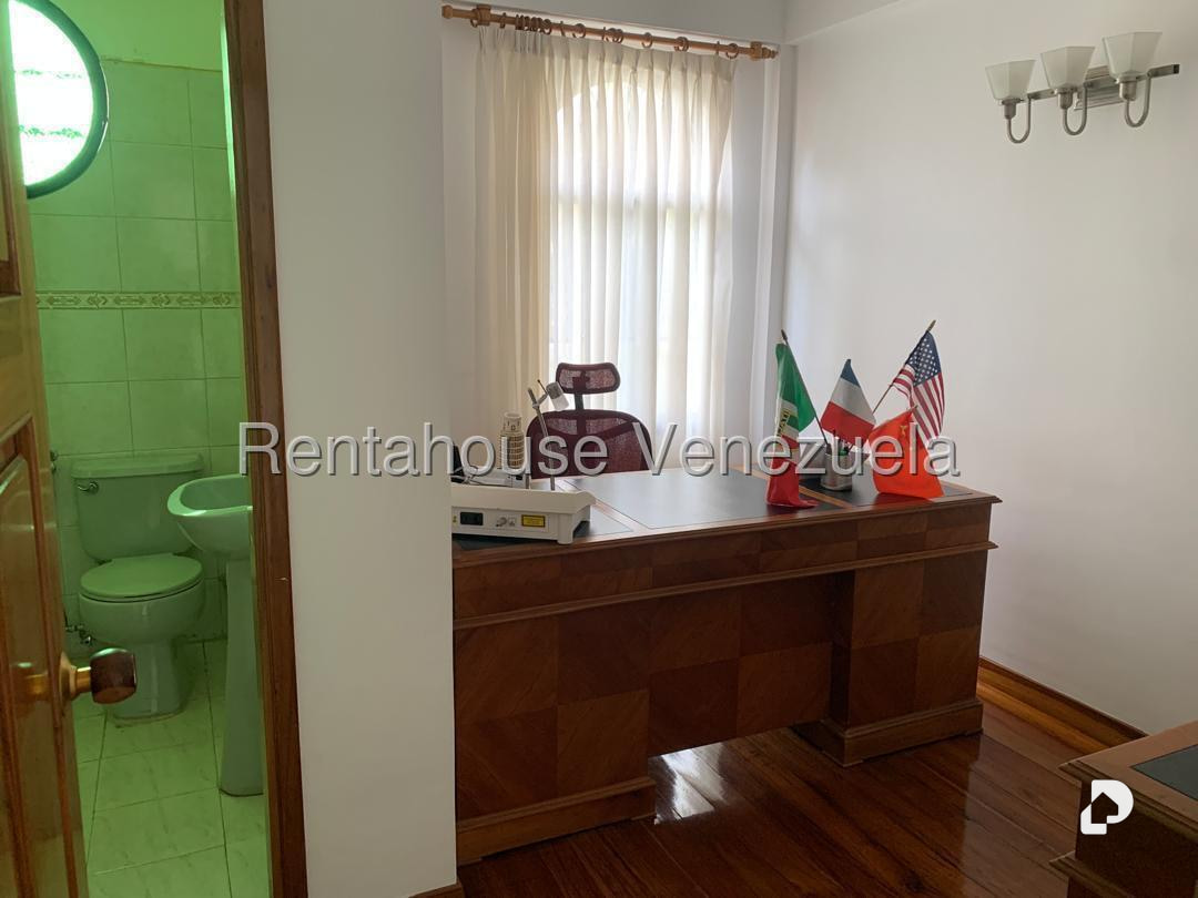 Casa en Los Naranjos (del Cafetal), Caracas – 23