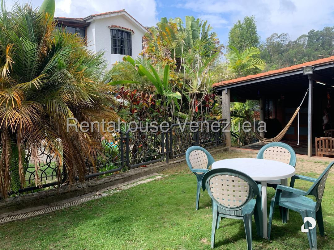 Casa en Los Naranjos (del Cafetal), Caracas – 30