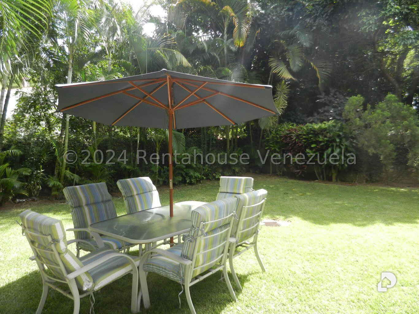 Casa en Los Palos Grandes, Caracas – 14