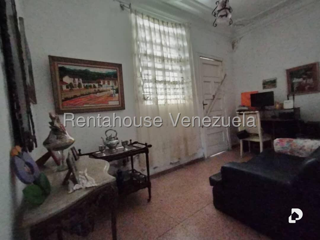 Casa en Santa Mónica, Caracas – 13