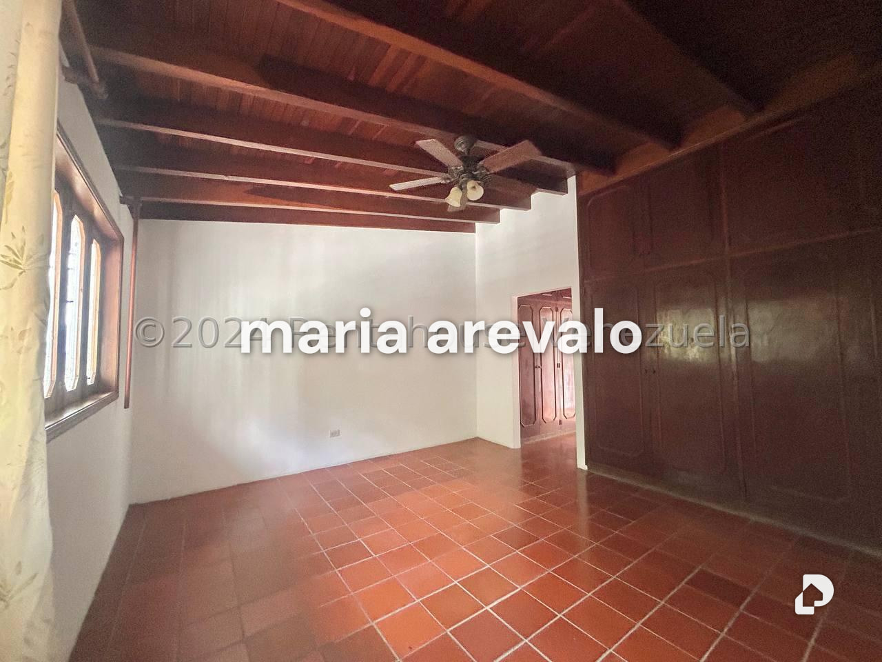 Casa en Prados del Este, Caracas – 26