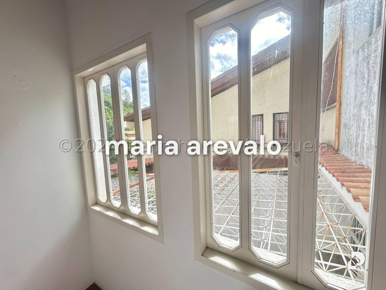 Casa en Prados del Este, Caracas – 28