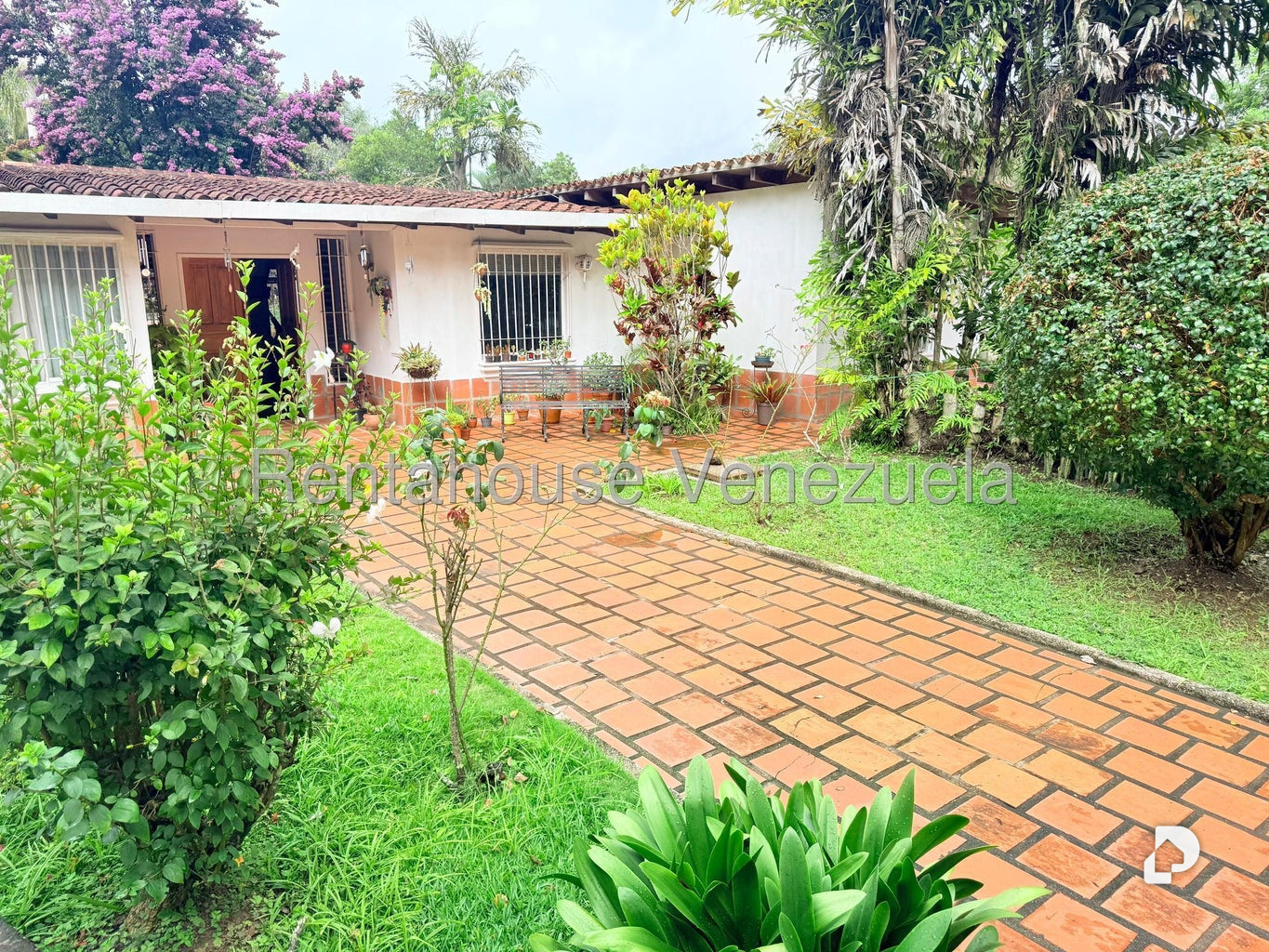 Casa en La Lagunita Country Club, Caracas