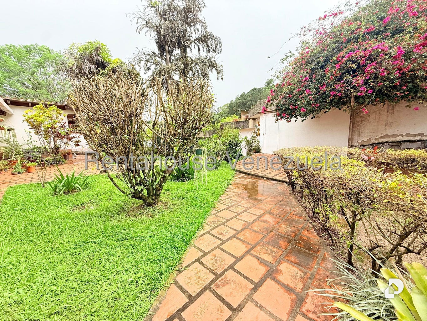 Casa en La Lagunita Country Club, Caracas