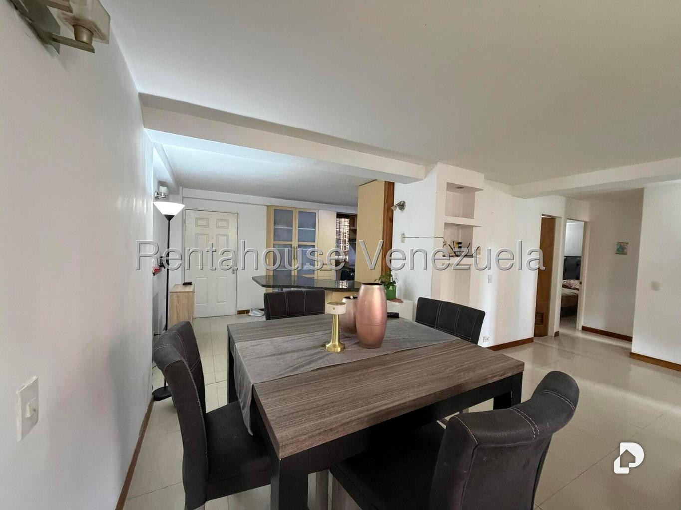 Apartamento en Miravila, Caracas – 1