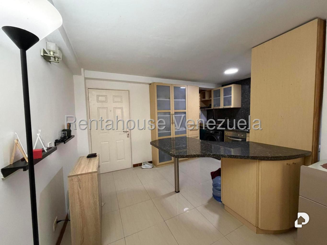 Apartamento en Miravila, Caracas – 4