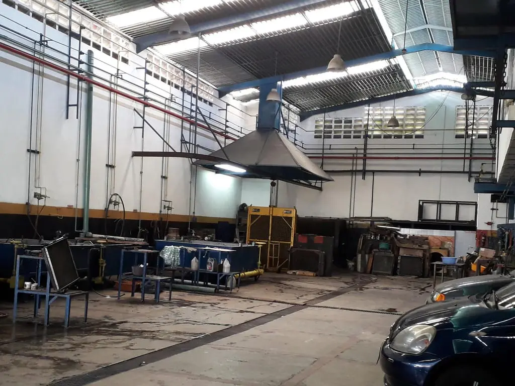 Warehouse in Los Rosales, Caracas - 1