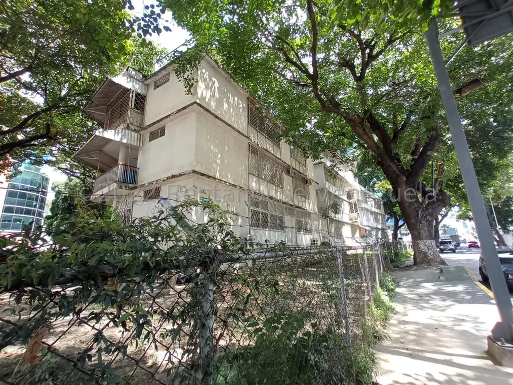 Apartamento en Las Mercedes, Caracas - 1