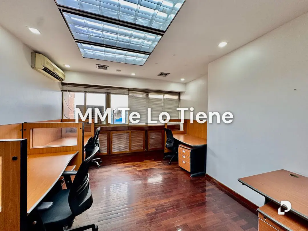 Office in Los Palos Grandes, Caracas – 15