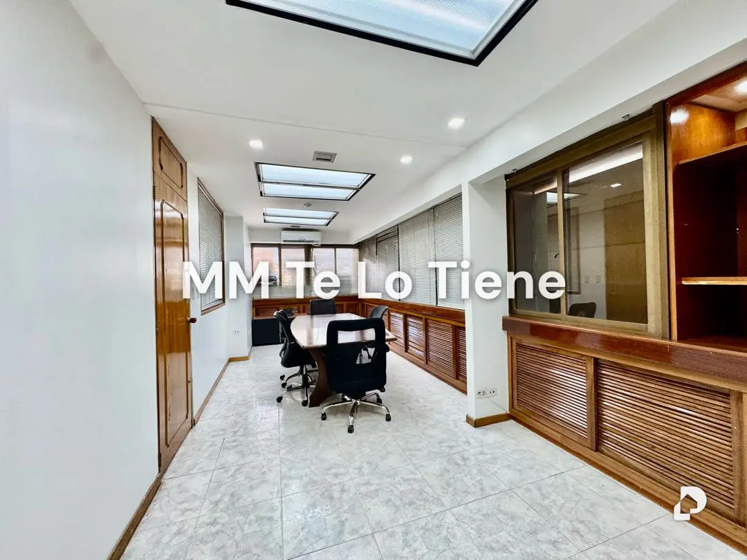 Office in Los Palos Grandes, Caracas – 7