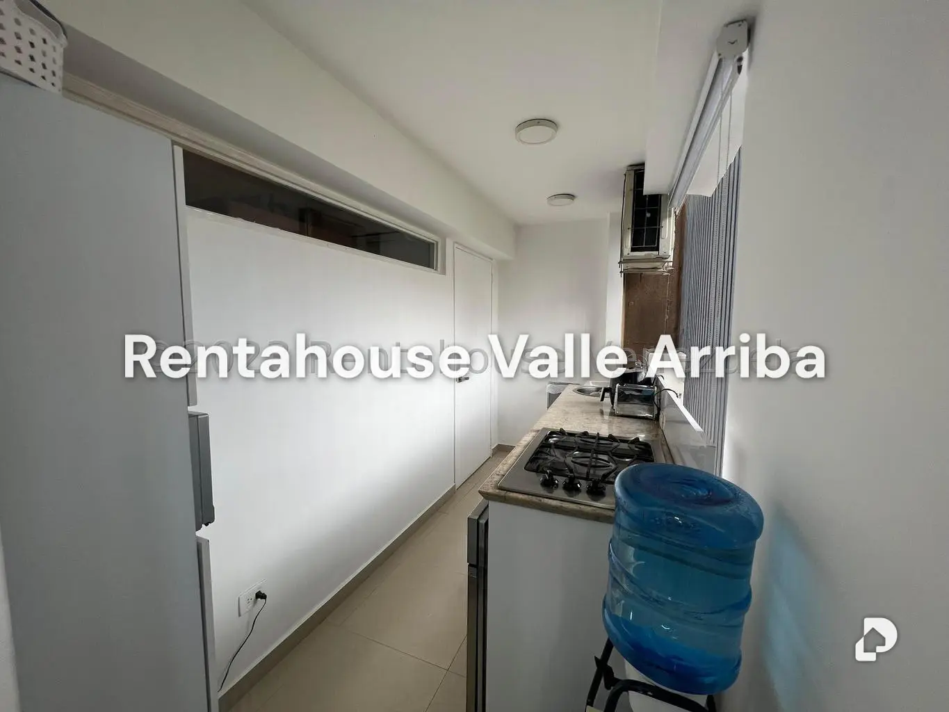 Apartamento en Las Mesetas de Santa Rosa de Lima, Caracas – 19