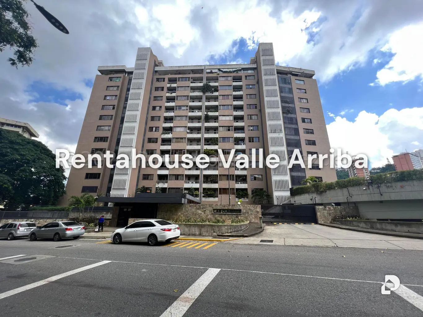 Apartamento en Las Mesetas de Santa Rosa de Lima, Caracas – 1