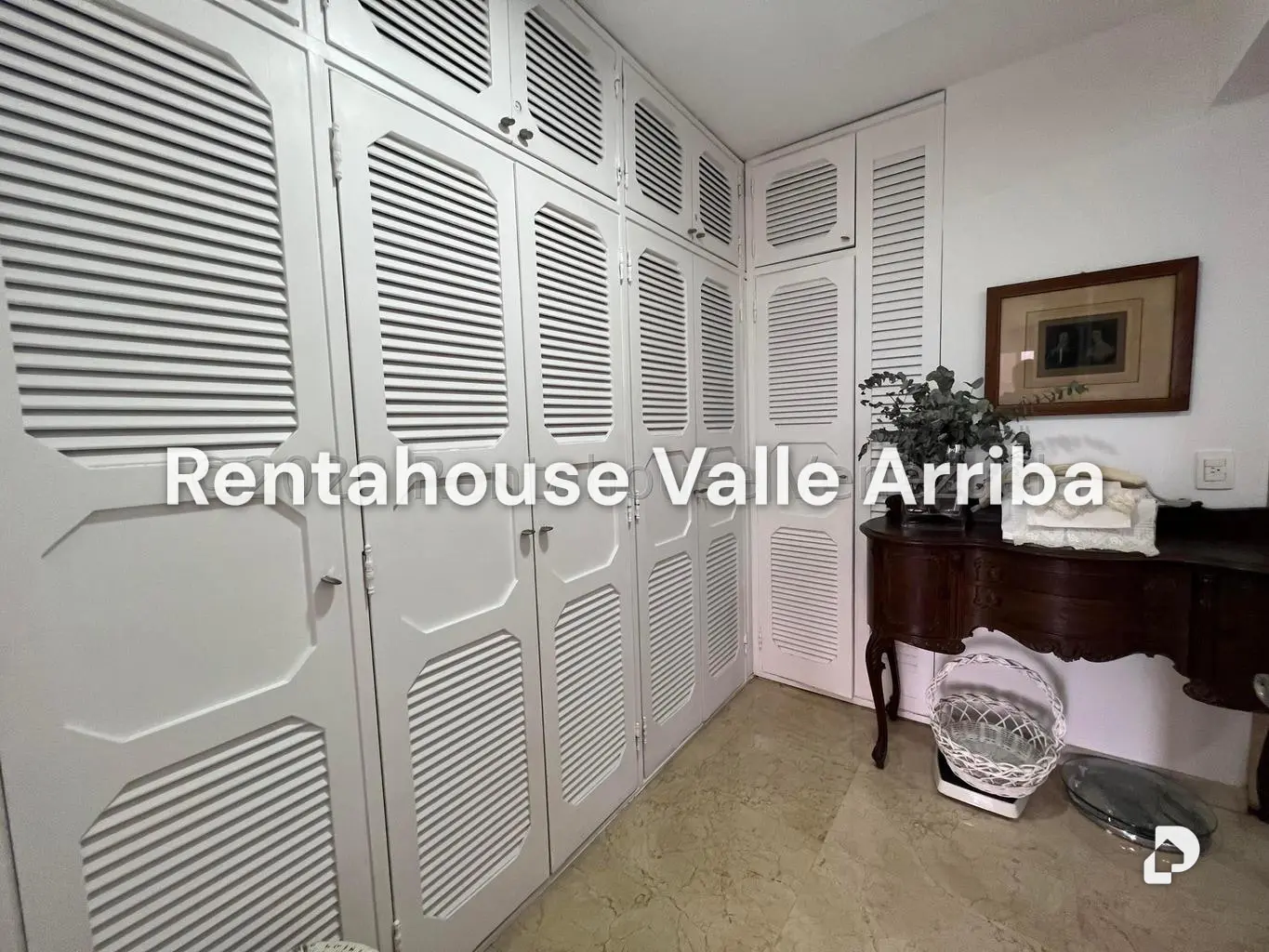 Apartamento en Las Mesetas de Santa Rosa de Lima, Caracas – 23