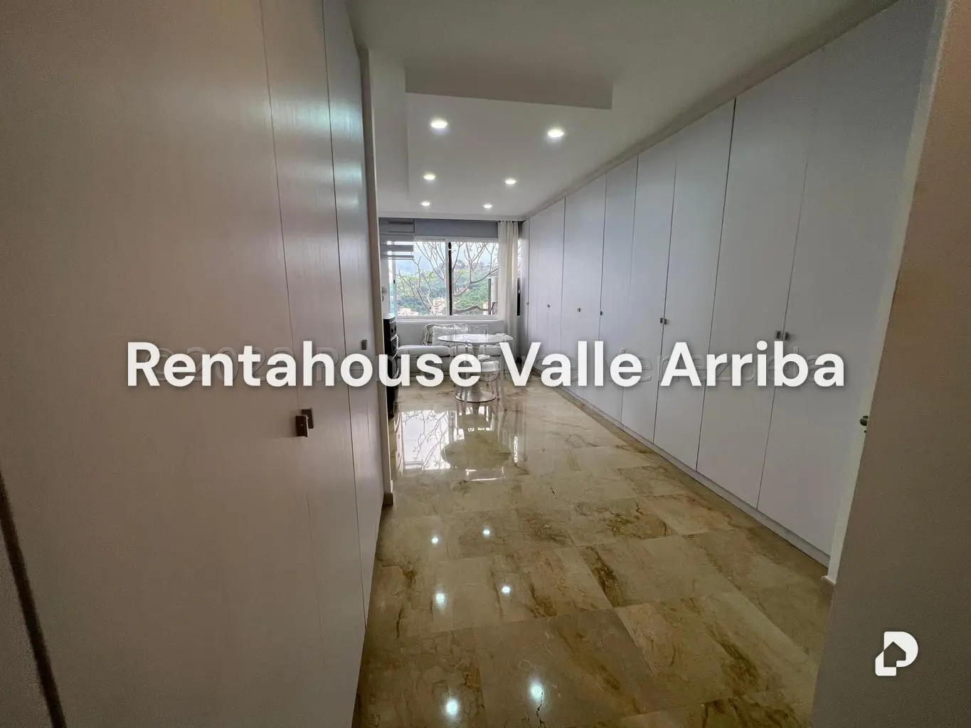 Apartamento en Las Mesetas de Santa Rosa de Lima, Caracas – 28