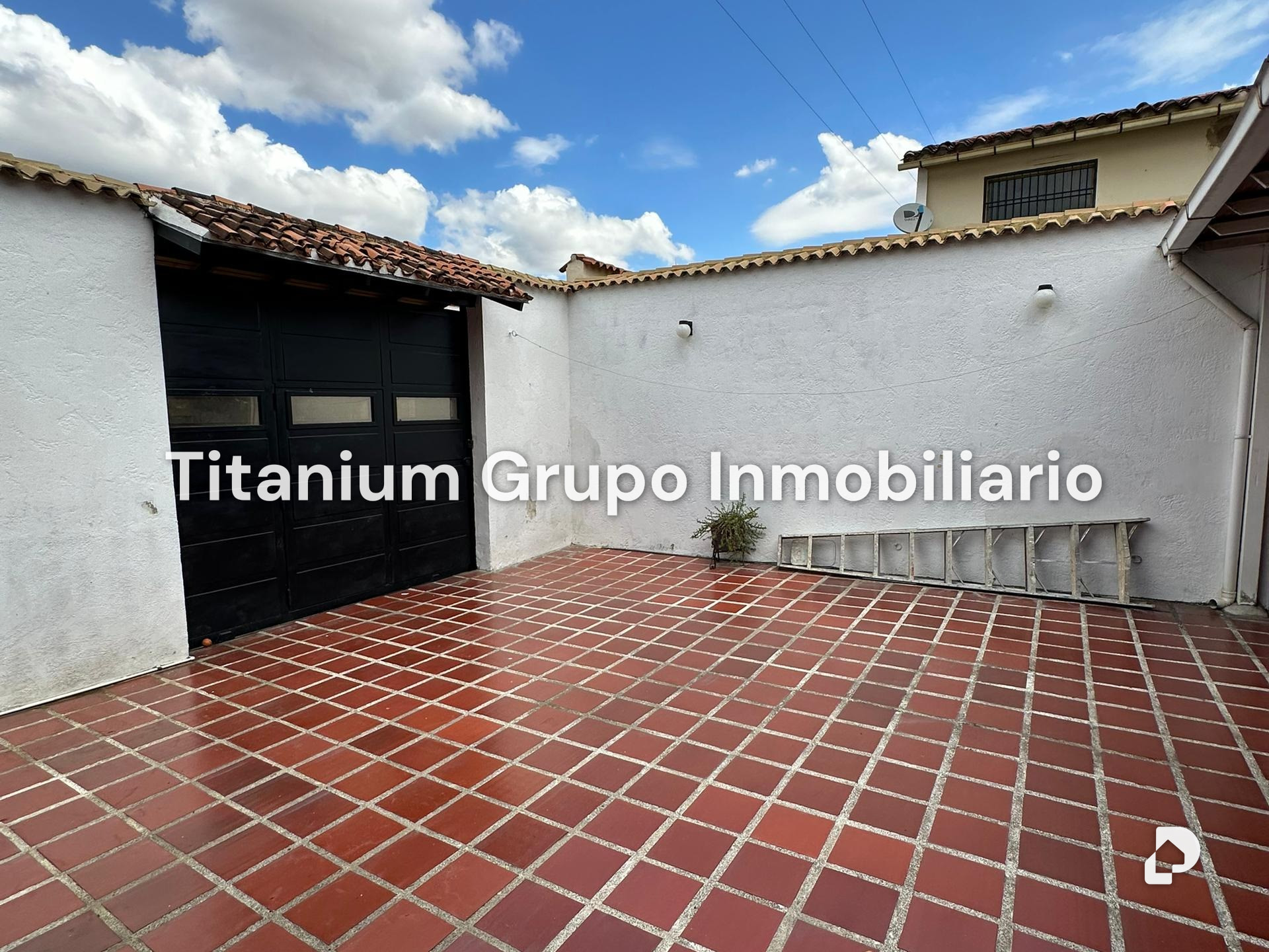 Townhouse en Monteserino, San Diego – 4