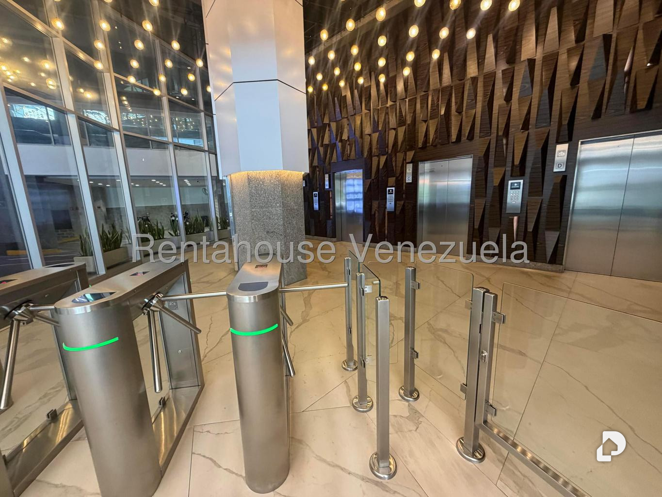 Oficina en Las Mercedes, Caracas – 6