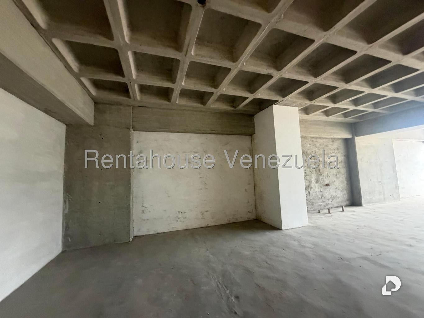 Oficina en Las Mercedes, Caracas – 18