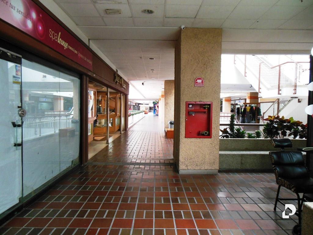 Local comercial en Prados del Este, Caracas